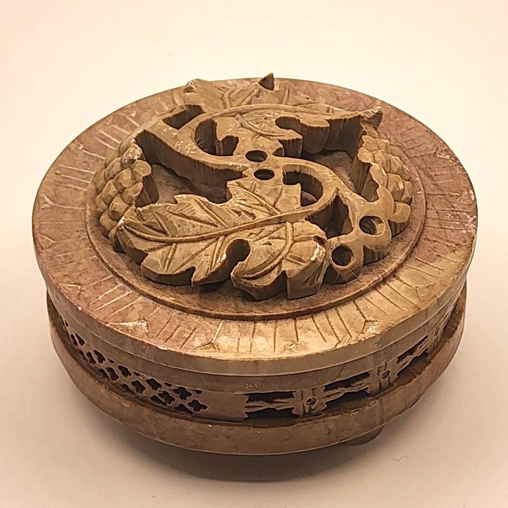 Artisan Grape Leaves Carved Stone Footed Trinket/ Incense Box Made India Vintage